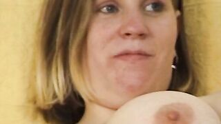 Renate so ne richtige Granate aus der Kneipe Sex Toy Test Kein Fick Clip