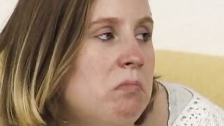 Renate so ne richtige Granate aus der Kneipe Sex Toy Test Kein Fick Clip
