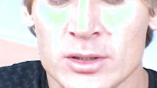 Blonde dude fingered old dark hair's snatch