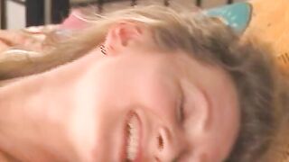 Deutsche Hart four Kundin beim ersten Porno Casting Solo Masturbation