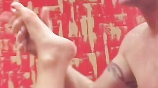 Young dark hair is blowing huge cock