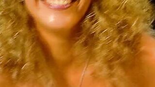 Blondes geiles deutsches Eighteen beim Porno Schnupper Casting