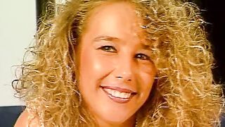 Blondes geiles deutsches Eighteen beim Porno Schnupper Casting