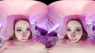 VRALLURE Pillow Palace