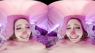 VRALLURE Pillow Palace