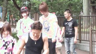 junge Asiatische squirting Gruppensexparty