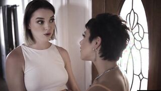 Teenagers Screwed Milf's Friend So She Doesn't Reveal She's A Lesbo