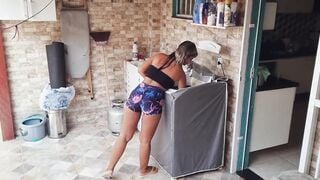 I came into the butt of my next door's Bombshell fiance who was laying out clothes into the backyard!
