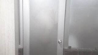 THE SEXUAL cougar BOMBSHELL COMES OUT OF THE SAUNA VERY SWEATY AND GETS SOAK INSIDE FOAM