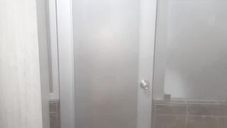 THE SEXUAL cougar BOMBSHELL COMES OUT OF THE SAUNA VERY SWEATY AND GETS SOAK INSIDE FOAM