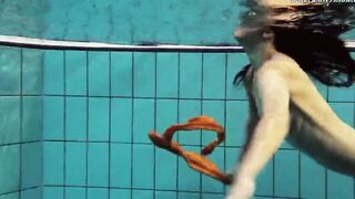 Hottie orange pantyhose of Markova underwater
