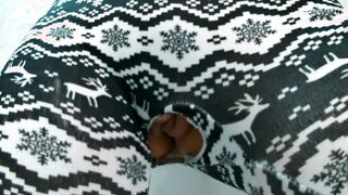 Spied on my extrasmall stepsister, could not resist and nailed her after yoga.She loves cumshot into her tight snatch - Squir7een
