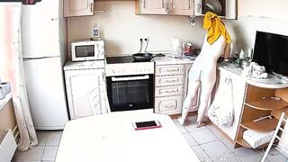 Big Tit Teenagers Nude Cleaning