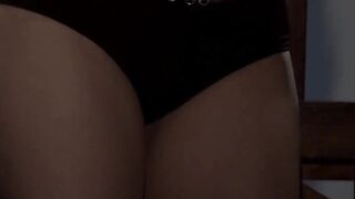 Babes - SUNNY UNCHAINED (Sunny Leone)