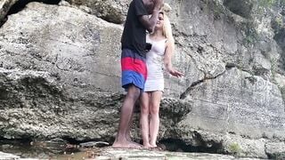 BigDaddyKJ: Interracial Lovers Fucks On Hike Pt1