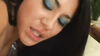 Bombshell Hispanic princess pounded by long dick on royal sofa