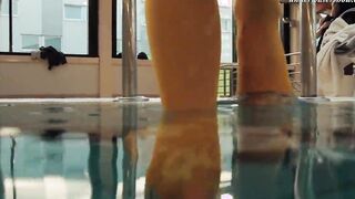 Bombshell orange tights of Markova underwater