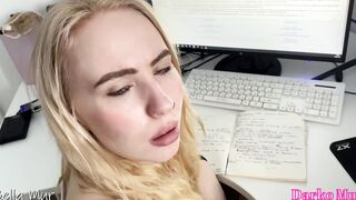 Stuped college girl couldn't pass the test and get a penis inside her mouth