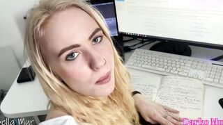 Stuped college girl couldn't pass the test and get a penis inside her mouth