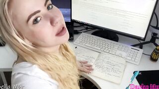 Stuped college girl couldn't pass the test and get a penis inside her mouth