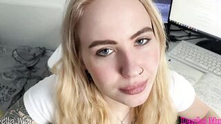 Stuped college girl couldn't pass the test and get a penis inside her mouth