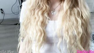 Stuped college girl couldn't pass the test and get a penis inside her mouth