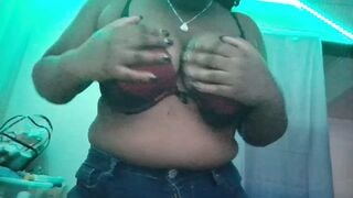 Black Findomme babe plays with her cash