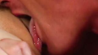 Hoe blows on penis before getting nailed