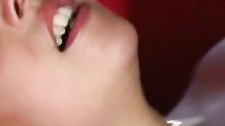 Hoe blows on penis before getting nailed