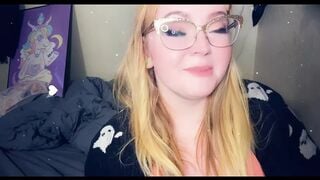 Bbw mom hunnybrat deep throats and titty fucks sex toy with long melons