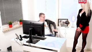 (Daynia's) IT Department Covers All Her Needs Whether That's A PC Virus Or Her Squirting Butt - My Filthy Hobby