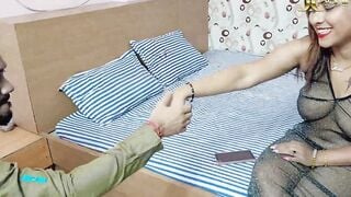 INDIAN FAMOUS ACTRESS TINA DONT RESIST HERSELF AND BANGED BY FANS LONG DICK