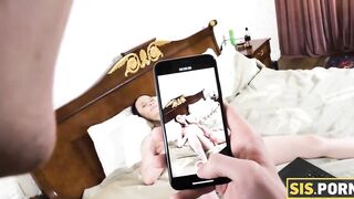 SIS.PORN. Goddess get tired of masturbation and invited stepbrother to bed for vagina-nailing