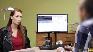 LOAN4K Incroyable rousse suce et chevauche la bite pour gagner de l'argent