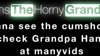 Geile blonde 19 jährige Teenyschlampe bläst gierig Opas harten Schwanz!  Marilyn Sugar into "Sweet Lips On Older Cocks" Episode one