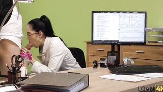 LOAN4K. L'agent peut accorder un prêt à bébé si elle satisfait tous ses besoins