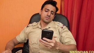 Randi TV reporter banged! very hard inside the snatch by Punjab Policeman