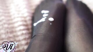 Hottie into Tights Masturbate Snatch and Cum on Foot - goddess Solo with Camera