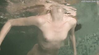 Tight cunt dark haired Liza Medovaja underwater