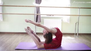 Inessa Sabchak Russian sluts showing naked acrobatics