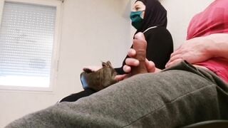 Pervert doctor slips a concealed camera into his waiting room, this muslim thot will be caught red-handed with empty French ball