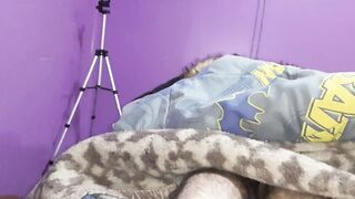I love getting under the sheets to suck my boyfriend's cock - Vaginal sex