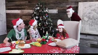 Family Rubs - Holiday Season Gets Merrier When Celebration Ends With Hardcore Sex Party