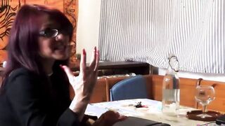 Roberta Farnese the pig real estate knows how to sell