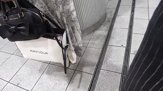 Raw insertion raw vaginal cum shot to a well-clothed young lady who has both cleanliness and transparency! Fired twice! !!