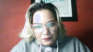 SEX WITH P.GIRA-UM SEX BETWEEN MY COUSIN AND MY MOTHER - INSTAGRAM @LOLAHISTORIA