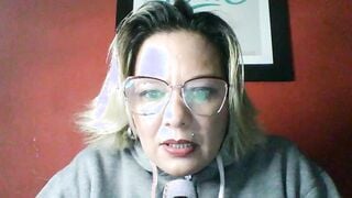 SEX WITH P.GIRA-UM SEX BETWEEN MY COUSIN AND MY MOTHER - INSTAGRAM @LOLAHISTORIA