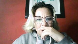 SEX WITH P.GIRA-UM SEX BETWEEN MY COUSIN AND MY MOTHER - INSTAGRAM @LOLAHISTORIA