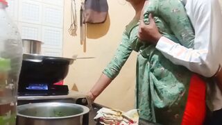 desi Beauty ex-wife get fuck while cooking