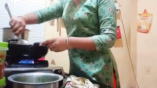 desi Beauty ex-wife get fuck while cooking